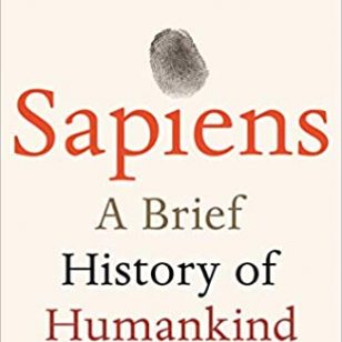 Yuval Harari, autor de Sapiens De animales a dioses, se pregunta en este libro que fué lo que hizo que los homo sapiens fuera la especie más exitosa del planeta. Como nos hemos convertido de ser unos seres insignificantes hace tan solo 70.000 años a ser la especie que controla el planeta ?